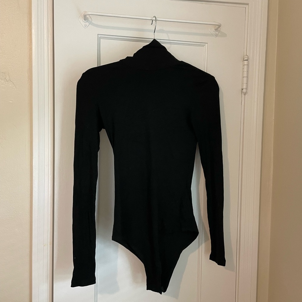 Bayse Black Ribbed Turtleneck Bodysuit (Size M)